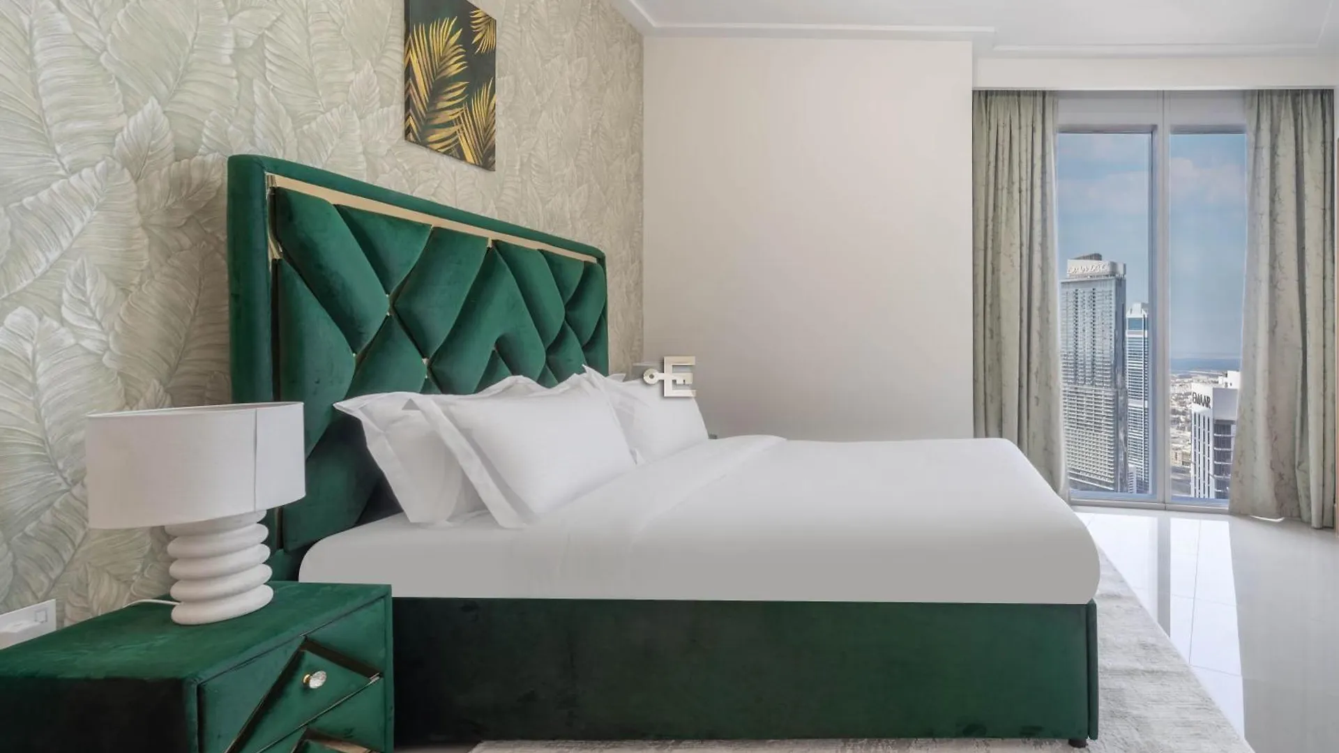 Downtown Elegance 2Br Near Dubai Fountain Apartment