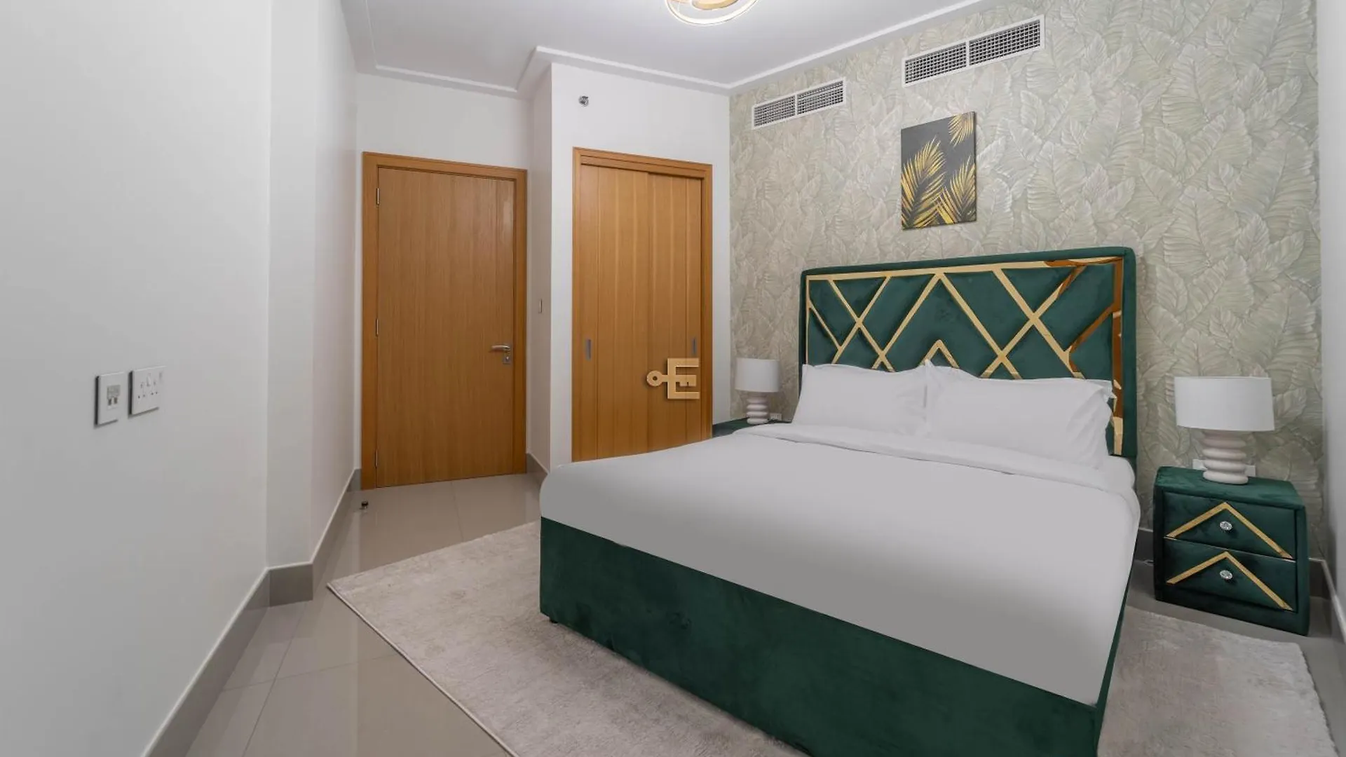 Downtown Elegance 2Br Near Dubai Fountain Apartment United Arab Emirates